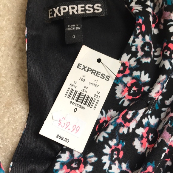 Floral romper - Picture 2 of 2